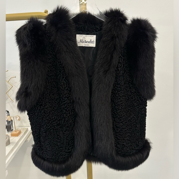 Michellos made in Canada real fur vest - Picture 4 of 6